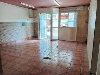 Local Comercial a Santa Perpètua de Mogoda. Oportunidad de inversión, local en venta zona centro