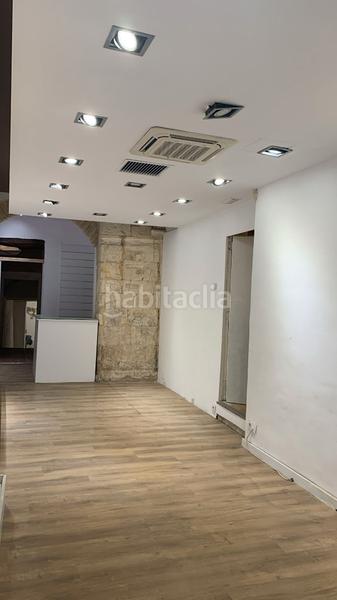 Foto eaac1715-6395-4641-9fc4-b0d97f9ef5f9. Rent business premise in carrer de la palma 18 in Vilafranca del Penedès