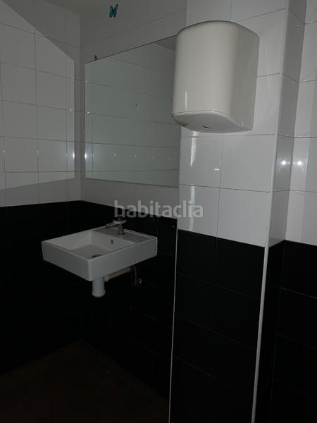 Foto 0a109ded-6c10-4a6c-a603-174496358ddc. Lloguer local comercial a rambla de La Girada 3 a Vilafranca del Penedès