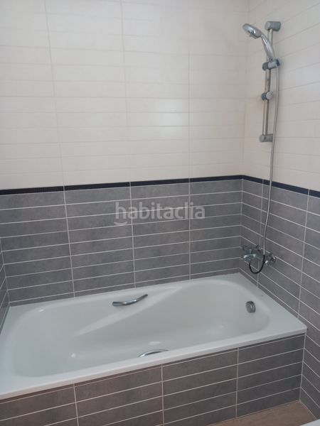 Foto f9e5ed68-88a5-40a7-859d-d71c82c24eff. Xalet amb calefacció aparcament piscina a Pontons