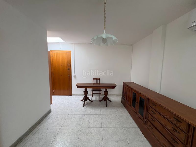 Foto 1b72e153-9a2d-4491-83f3-65e700012e36. Büro in Olèrdola