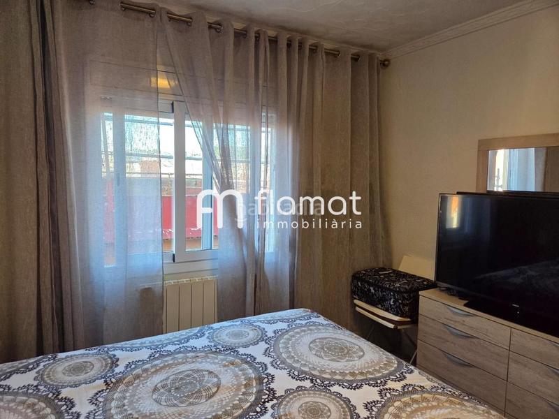 Foto 2cfec622-45e8-41ec-b118-48bde21085fb. Piso  en venta en Santa Rosa Santa Coloma de Gramenet