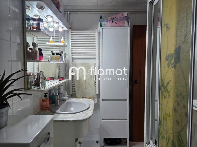 Foto 74155c68-848f-4dad-a811-7b5de95fa227. Piso  en venta en Santa Rosa Santa Coloma de Gramenet