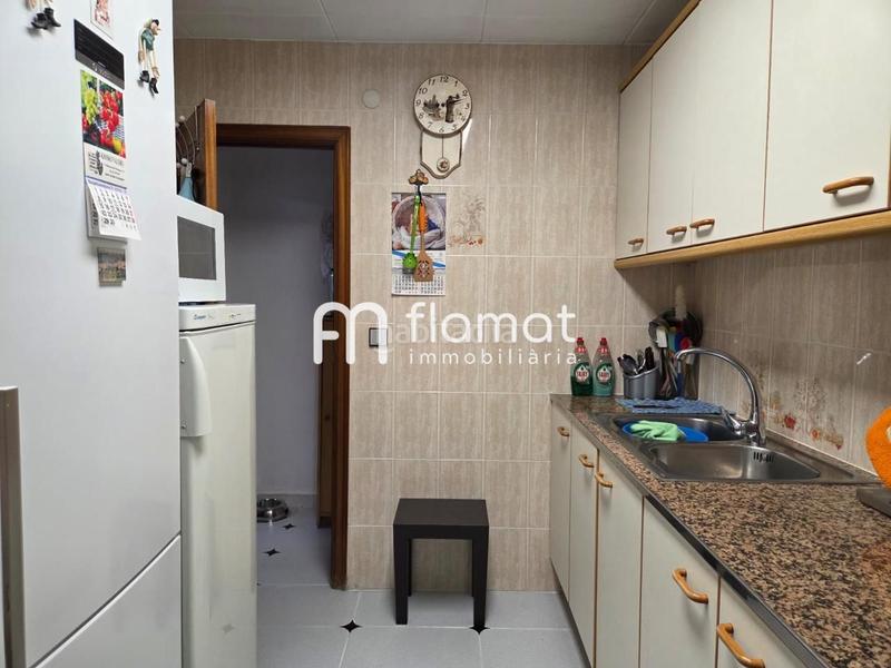 Foto bdcb4378-8e97-4dd5-8a9f-9618ab173421. Piso  en venta en Santa Rosa Santa Coloma de Gramenet