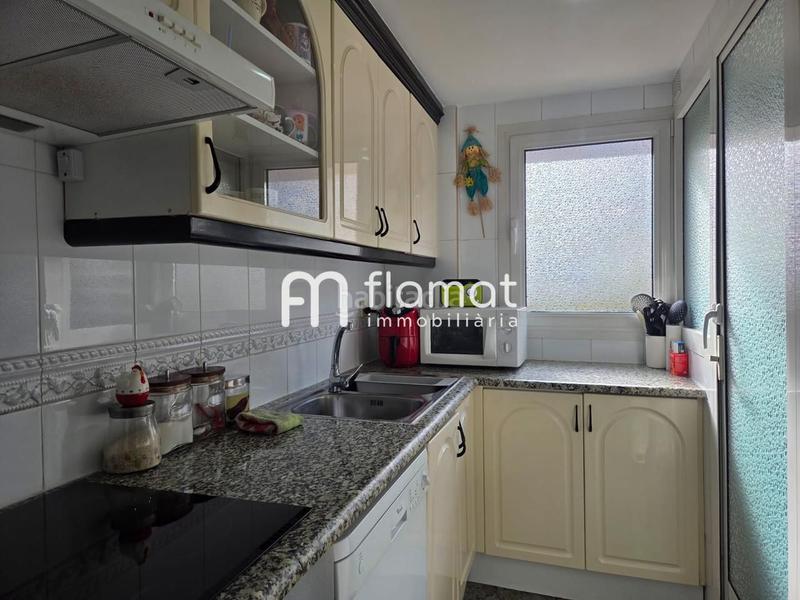 Foto 527678d2-287c-452d-8040-2b83b077b543. Zweistöckige wohnung in Can Mariner Santa Coloma de Gramenet