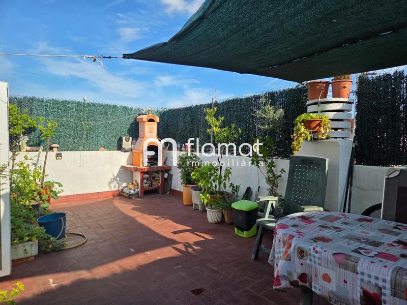 Foto a549cd9f-74bf-425f-88f8-29615d89deb9. Zweistöckige wohnung in Can Mariner Santa Coloma de Gramenet