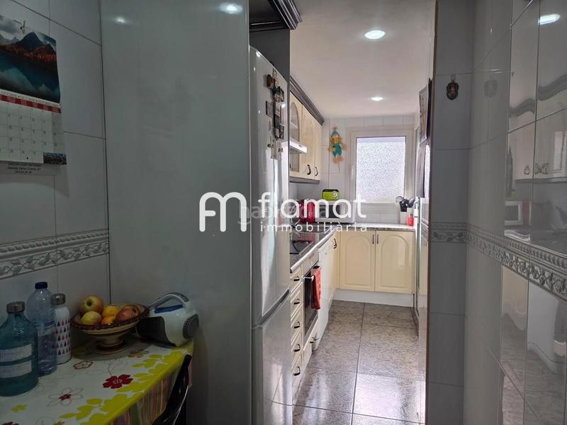 Foto aac04ac9-ab33-48b6-8286-0ba3d4237501. Zweistöckige wohnung in Can Mariner Santa Coloma de Gramenet