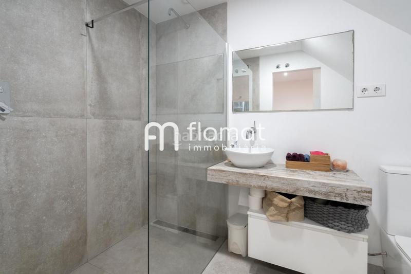 Foto 645624d5-c0c0-4443-bceb-bd0c853db358. Planta baixa a Centre Badalona