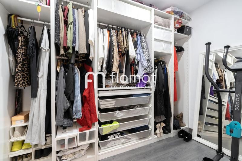 Foto 87731410-5cc8-4c16-b11d-6b24543b0689. Planta baixa a Centre Badalona