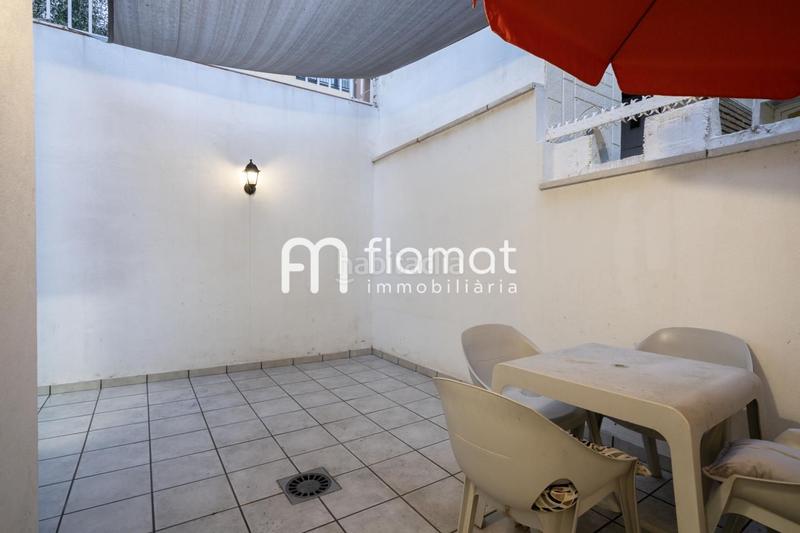 Foto aae7e2f7-aa36-4201-95a0-280490e8dc6b. Planta baixa a Centre Badalona