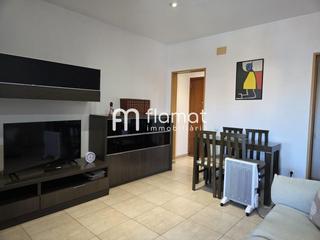 Pis  De mena. Atico con ascensor en llefia