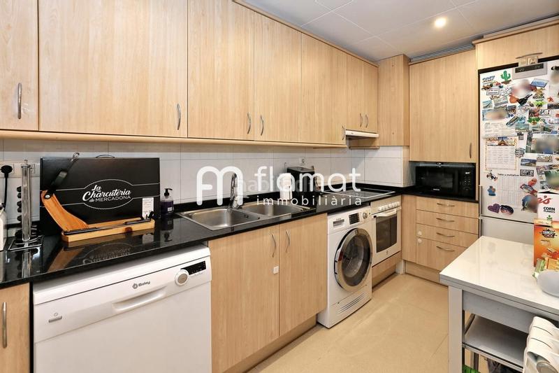 Foto df9c3803-34dd-4483-8bd6-acd988d86c78. Flat with heating in Puigfred Badalona