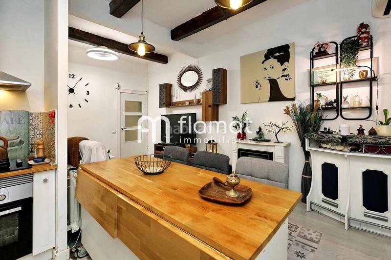 Foto e2591780-3b59-4358-9002-2343d3ecc633. Appartamento in El Camp de l´Arpa del Clot Barcelona