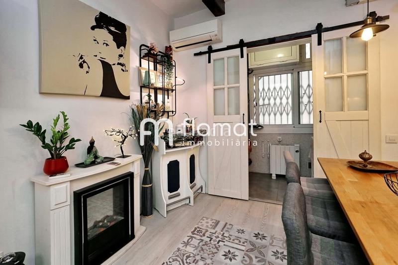 Foto bfb169b9-4860-4bc9-aa43-19f1d5dfa970. Etagenwohnung in El Camp de l´Arpa del Clot Barcelona