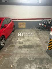 Car parking in Carrer de Bofarull 10