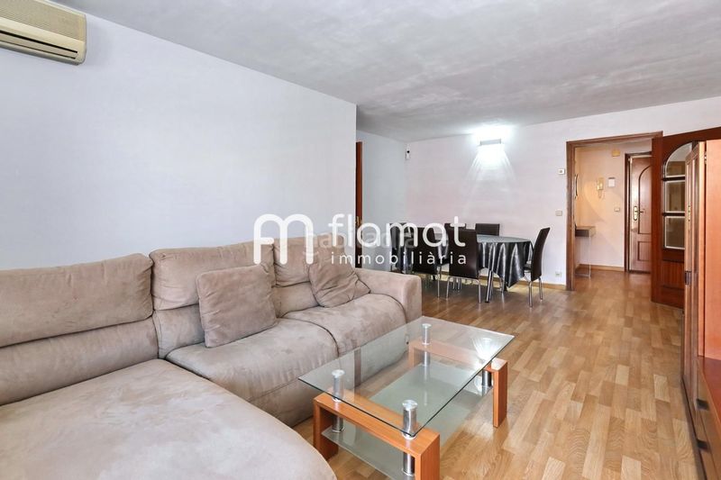 Foto a1e55e01-aa7b-4814-92d4-75ec44530560. Pis a Provençals del Poblenou Barcelona