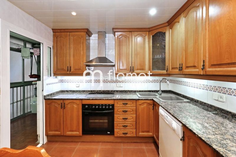 Foto f58671c2-5b18-41ad-86ba-befc8e0ad6e4. Pis a Provençals del Poblenou Barcelona