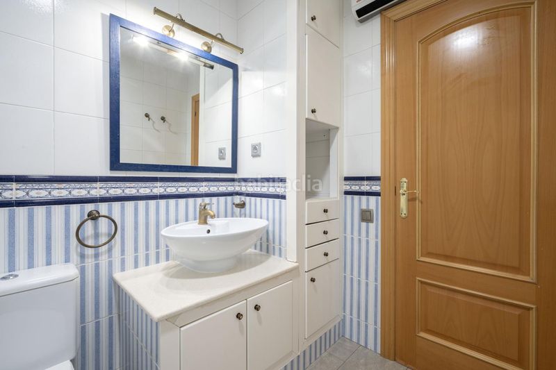 Foto 095cf5d2-e00e-4cbd-84e3-9c7dbeee2a21. Dúplex a Fondo Santa Coloma de Gramenet