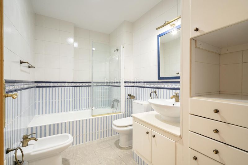 Foto 0e9ea760-9ae9-40b5-8af3-8bd3bafab3f7. Dúplex a Fondo Santa Coloma de Gramenet