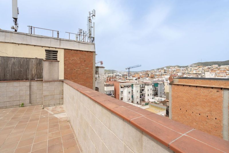 Foto 27fa2e48-1397-463e-9e11-53aa54058132. Dúplex a Fondo Santa Coloma de Gramenet