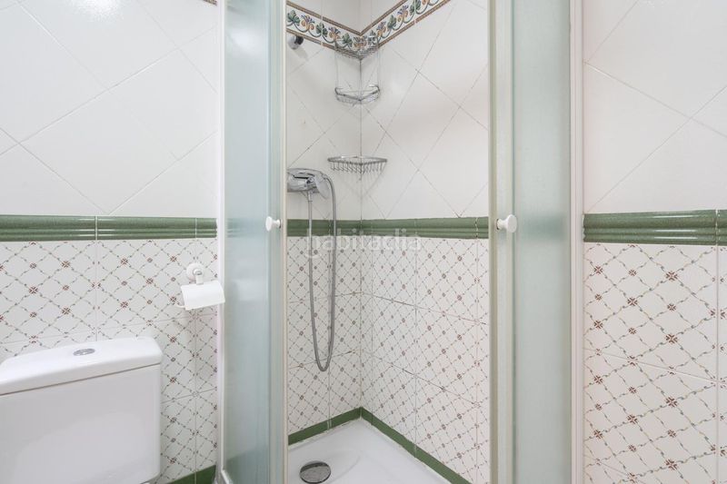 Foto 3202168b-c42f-4a9b-9655-3b1d5c48d3b4. Dúplex a Fondo Santa Coloma de Gramenet