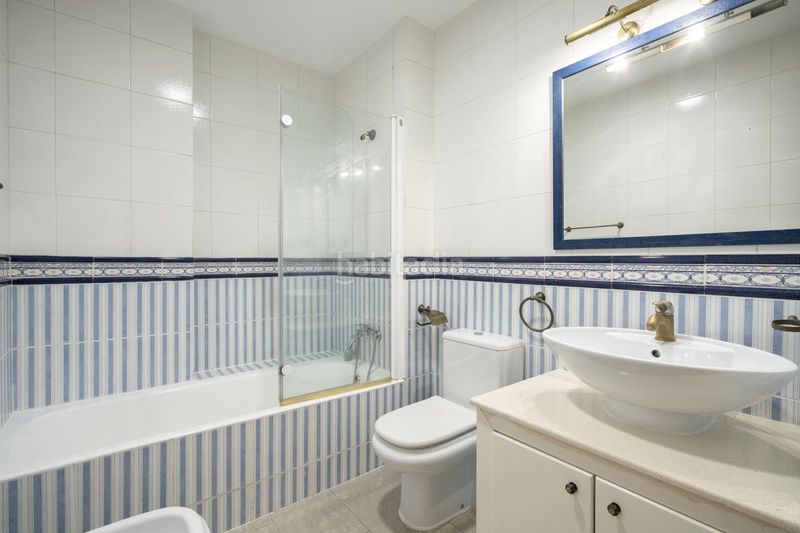 Foto 71e4fe9f-9cbd-4164-a39b-76a30e5d462d. Dúplex a Fondo Santa Coloma de Gramenet