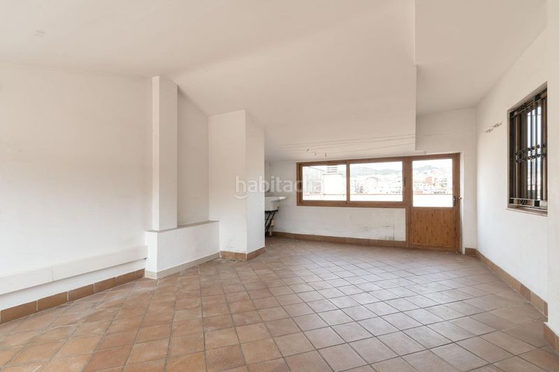 Foto 7322a5c2-8d55-41c5-b309-c48f572a0bbc. Dúplex a Fondo Santa Coloma de Gramenet