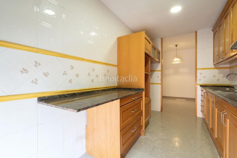 Foto 7cb79544-c2fb-4a14-8dcc-2f23be51b9ca. Dúplex a Fondo Santa Coloma de Gramenet