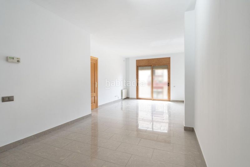 Foto cf3c4362-1deb-4f89-ac05-76f7c015d0b4. Dúplex a Fondo Santa Coloma de Gramenet