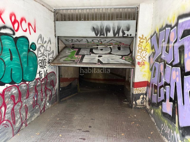 Foto 8d0df848-0355-4773-a316-172769853557. Lloguer aparcament cotxe a El Camp de l´Arpa del Clot Barcelona
