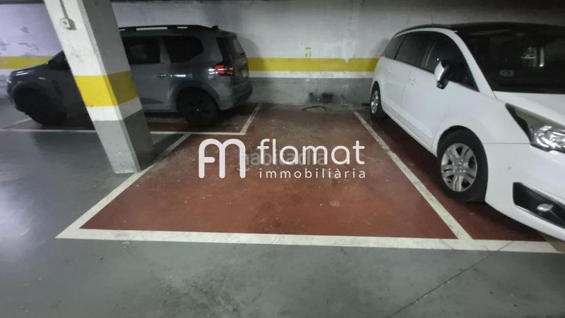 Foto 744dbadb-a91c-41bd-9834-422c363d5c1d. Aparcament cotxe a La Teixonera Barcelona
