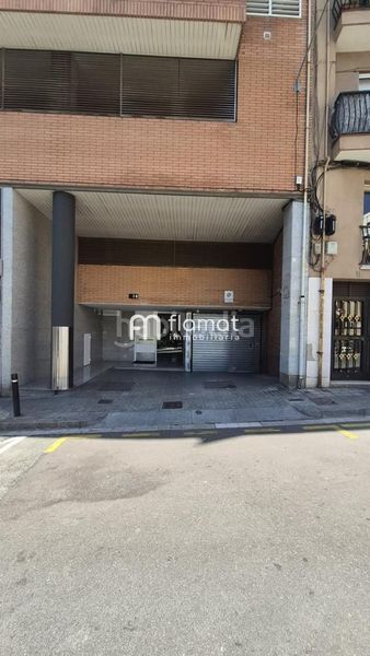 Foto c085faa3-f0fe-4d88-84b8-8f97ac6541fa. Aparcament cotxe a La Teixonera Barcelona