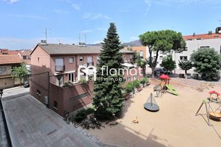 Pis  Passatge moss�n cinto verdaguer. Piso en caldes de montbui