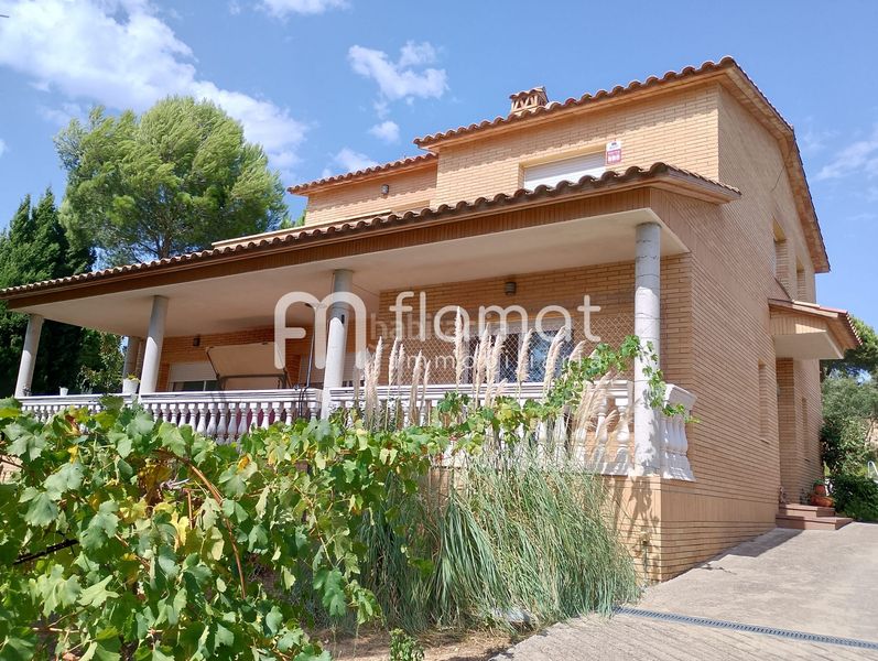 Foto 1c3e5527-8baf-49ed-a8c2-6fc169ea7205. Casa amb aparcament a Terrafortuna - Puig Ventós Vidreres