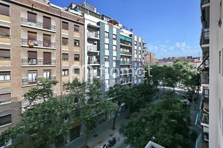 Pis a Carrer de bofarull 42. Piso con ascensor en navas