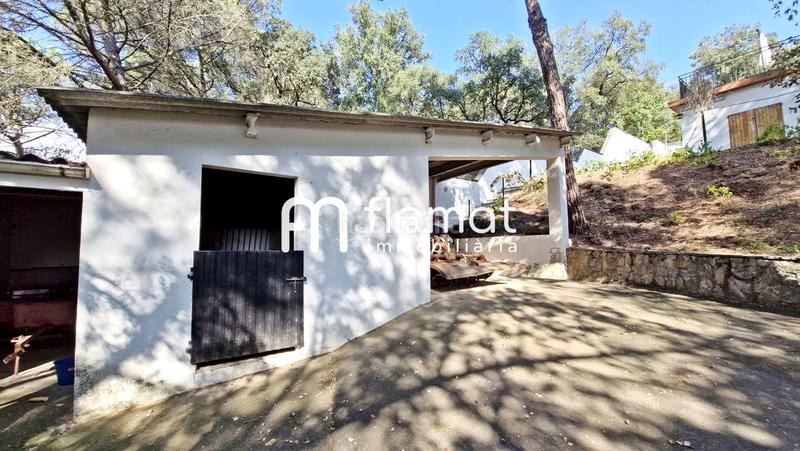 Foto 15f9bb5d-1e6b-485d-ac6e-c2c2947152bb. Country house with parking pool in Sant Feliu de Buixalleu