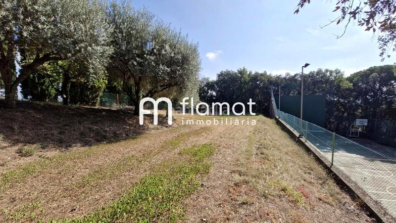 Foto d3fabc0d-2e20-4b92-974e-cc0d38903770. Country house with parking pool in Sant Feliu de Buixalleu