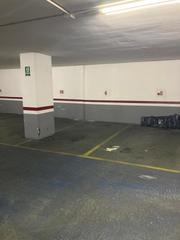 Parking coche  Carrer de felip ii. Parking en segunda planta en calle felip ii