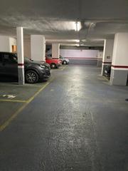 Aparcament cotxe  Carrer de felip ii. Parking en segunda planta en calle felip ii