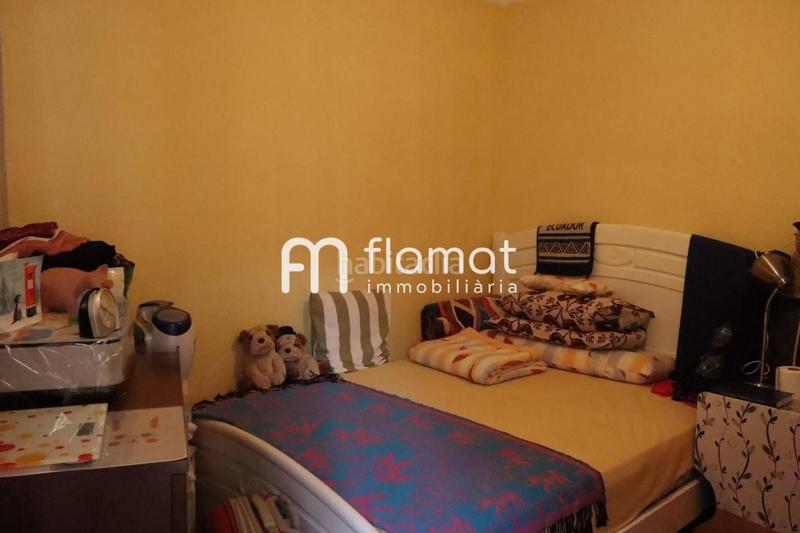 Foto 1fbe38ea-bcef-4737-ab30-004b452ff27a. Planta baja  en barrio latino en Llatí Santa Coloma de Gramenet