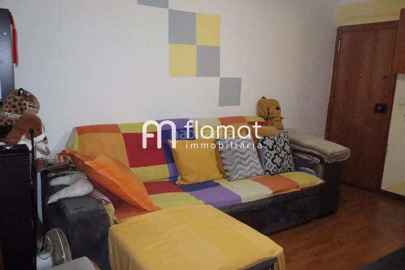 Foto c3ce9414-ee9c-4c5d-9d89-59bb3f15412a. Planta baja  en barrio latino en Llatí Santa Coloma de Gramenet