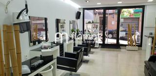 Pas-de-porte Local commercial  Carrer de verdi. Oportunidad de negocio! peluqueria en traspaso!