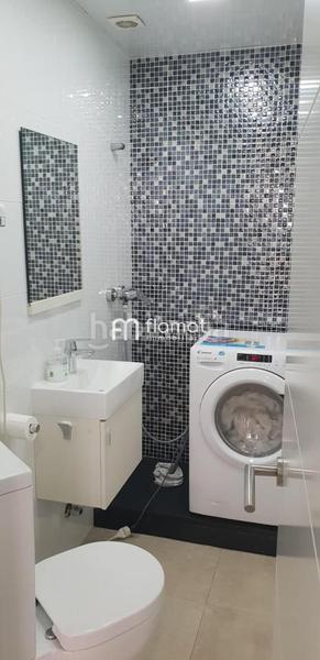 Foto b3843d23-3927-4fe2-bcc4-588d59189801. Trapasso locale commerciale in Llatí Santa Coloma de Gramenet