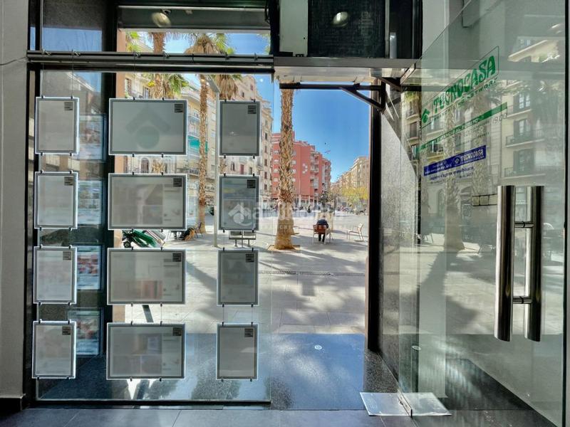 Foto 212af7d1-e627-4511-bb17-d3889a0a1113. Àtic a El Poble Sec - Parc de Montjuïc Barcelona