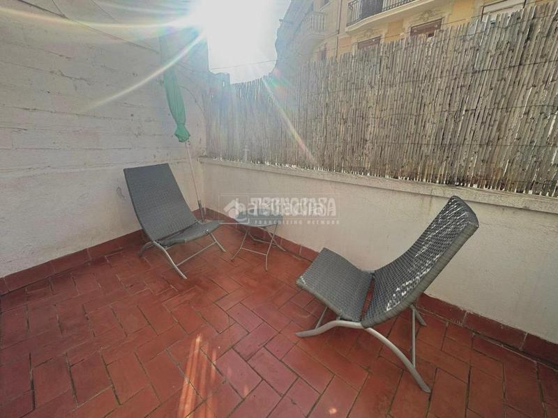 Foto 578fc7c9-3d70-4384-b796-13dfad40c8dd. Àtic a El Poble Sec - Parc de Montjuïc Barcelona