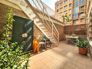 Pis a Sant Antoni. Piso en venta en barcelona