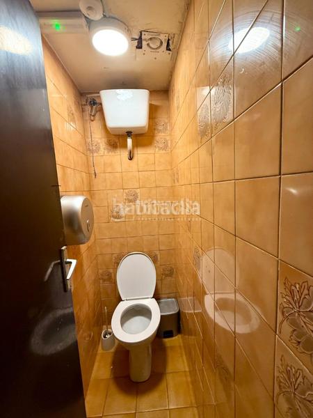 Foto 05f65e21-8d1f-4bbd-8a85-100a3d6a0601. Local commercial dans El Poble Sec - Parc de Montjuïc Barcelona