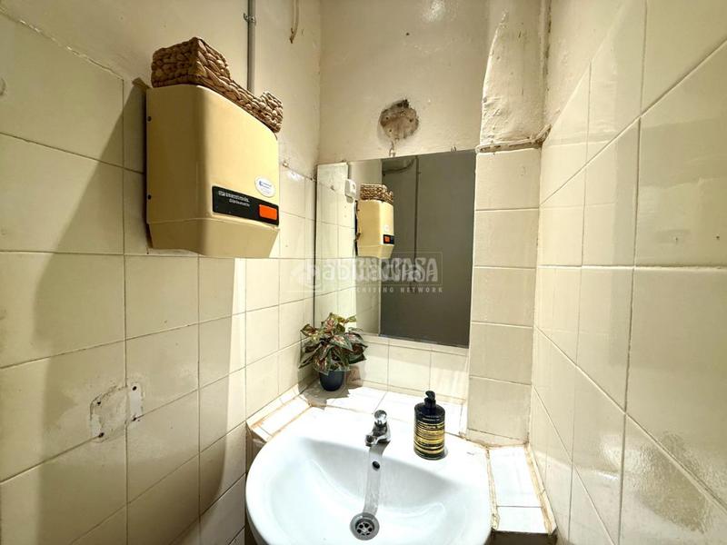 Foto 84e666d7-2f2e-4a40-bc7f-15831c735b01. Local commercial dans El Poble Sec - Parc de Montjuïc Barcelona