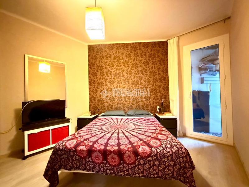 Foto 3cc2455f-7d5c-437b-9319-7c43761c5280. Pis amb calefacció a El Poble Sec - Parc de Montjuïc Barcelona