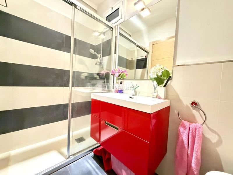 Foto d24d1ec2-ac83-4425-8dbe-cb43110d3794. Pis amb calefacció a El Poble Sec - Parc de Montjuïc Barcelona